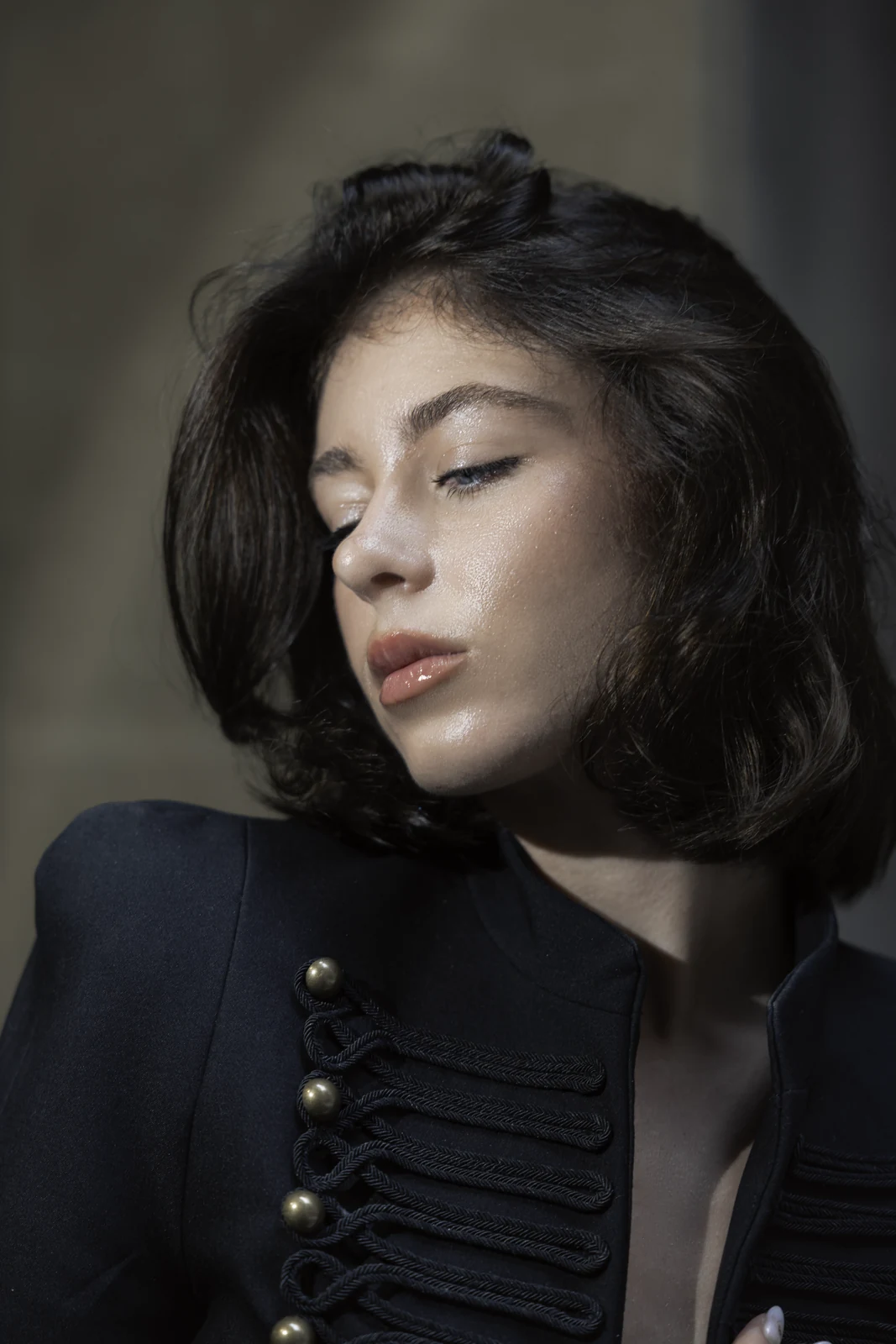 Editorial portrait from a city photography session in Toronto — urban backdrop, natural light.